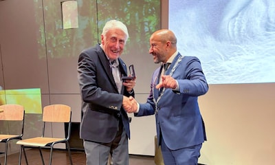 ‘Door de aap te begrijpen, hielp hij ons de mens te begrijpen’: onderscheiding voor Jan van Hooff (9