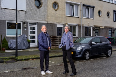 Huizen plotseling geel in plaats van wit, klusjesmannen komen met torenhoge rekening