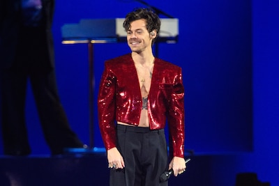 Harry Styles kondigt langverwacht nieuw album aan: op deze datum komt het uit