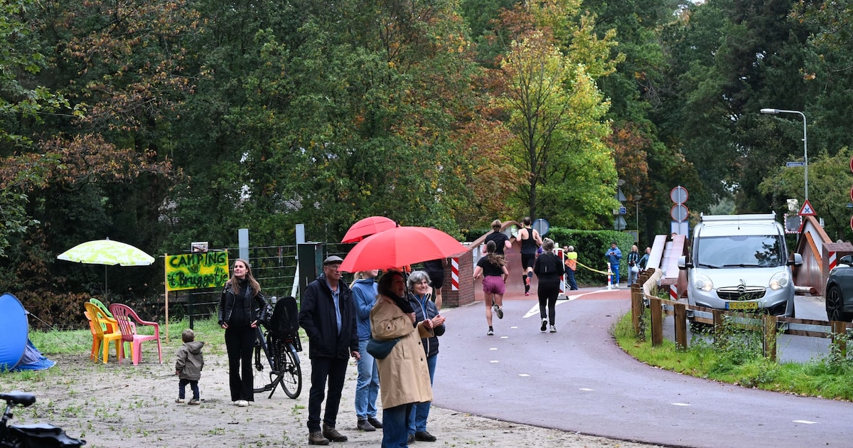 Camping voor één dag bij het beruchtste bruggetje van Nederland