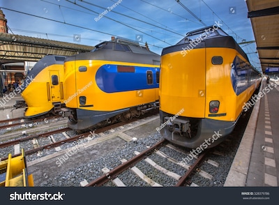 Geen treinverkeer Ede en Arnhem vanwege kapotte bovenleiding