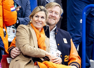 Willem-Alexander en Máxima kijken met Japans keizerspaar naar WK-wedstrijd
