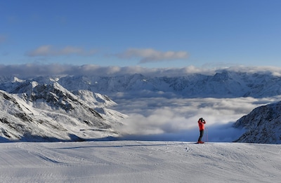Belg wordt vol in gezicht getrapt in Tirol, Nederlander (57) grijpt in