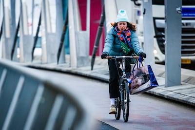 Vandaag waterkoude dag met lichte regen, zaterdag droog en meer zon