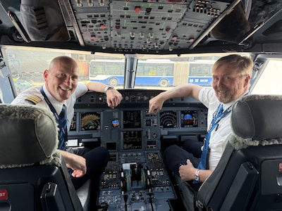 Koning maakt eerste vlucht met Airbus A321neo: RVD deelt foto’s