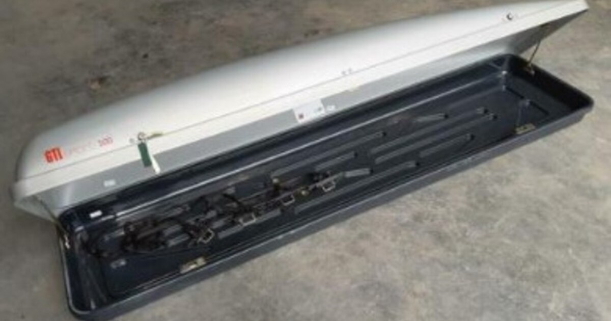 Overleden persoon die in dakkoffer in water werd gedumpt blijkt vrouw (37) uit Hongarije