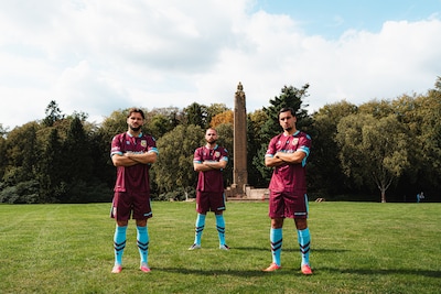 Dit is het nieuwe Airborne-shirt van Vitesse: ontwerp grijpt terug op stille verzetsdaad uit 1942