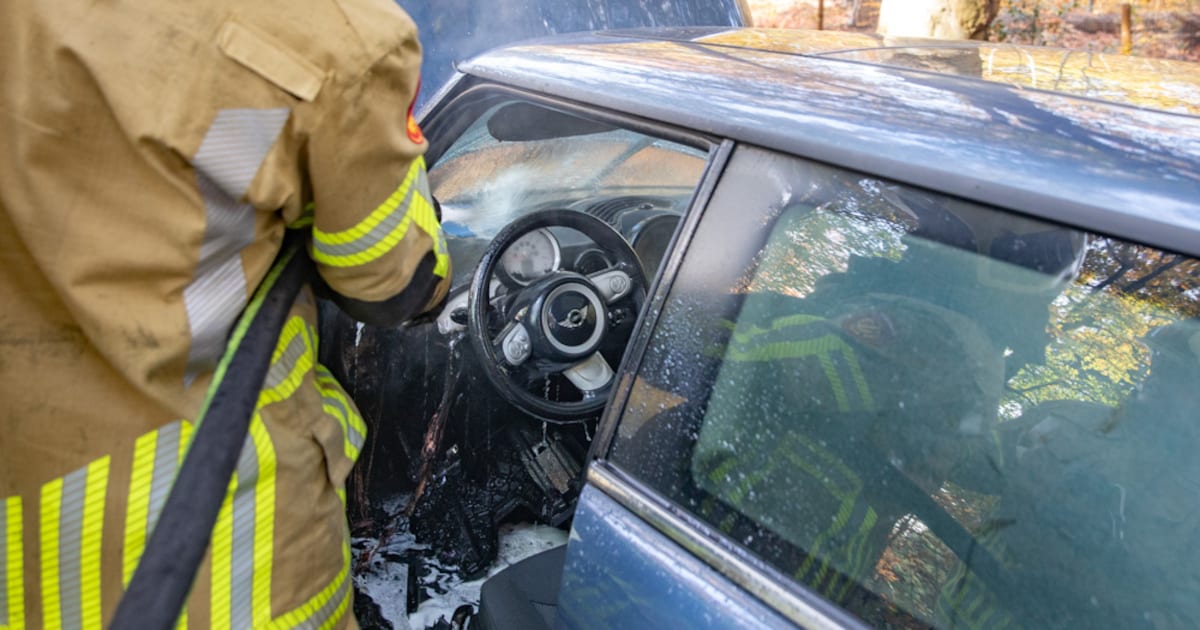 Proefrit eindigt in autobrand: garagehouder moet brandweer inschakelen in Baarn
