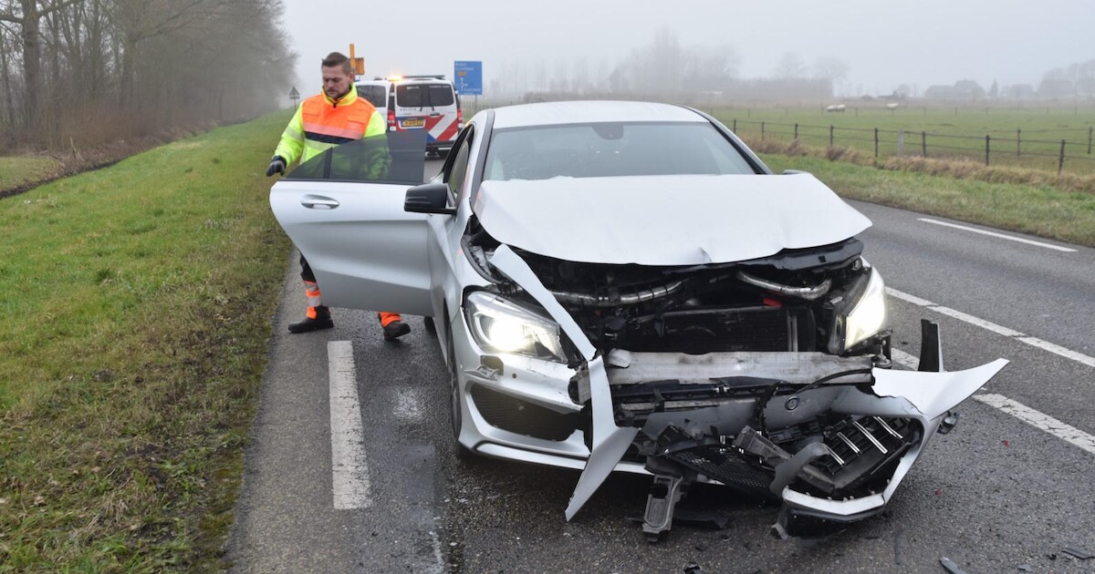 Aanrijding tussen twee auto's bij Zuilichem: slachtoffer naar ziekenhuis gebracht