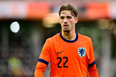 Bondscoach Ronald Koeman haalt Luciano Valente bij Oranje voor laatste WK-kwalificatieduels