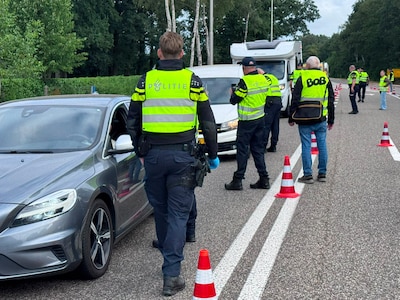 27 bezoekers van de Zwarte Cross van achter het stuur geplukt; één rijbewijs ingenomen
