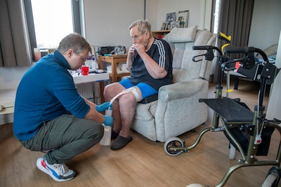 Werknemers klem door hoge benzineprijzen: 0,23 euro per kilometer dekt de kosten niet