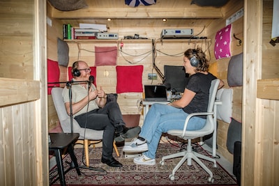 Deze Utrechtse wijk heeft nu eigen radiostation: ‘Er zitten hier heel veel interessante mensen’