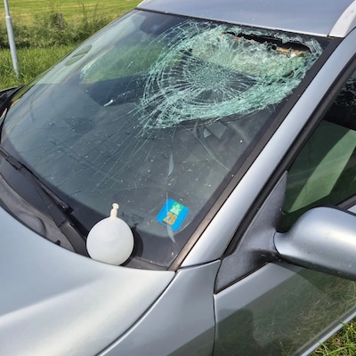 Forse schade aan auto in Achterhoek, volgens politie door een waterballon