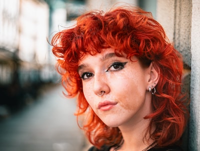 Hebben ouders van tieners het in Nederland voor het zeggen of je een piercing kan krijgen?