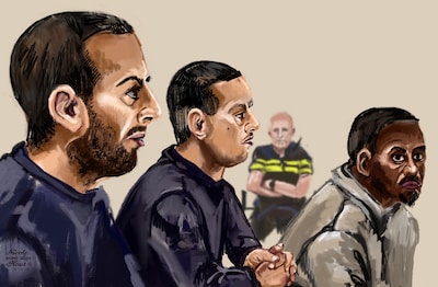 Mannen tuigen bewoners af en stelen 2,2 miljoen aan sieraden: ‘Houd je kop of ik maak je vrouw dood’