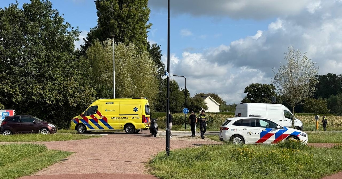 Scooterrijder gewond na botsing met bestelbus in Doetinchem.