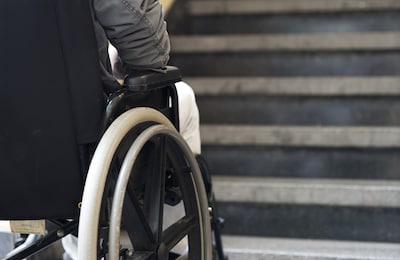 Grote zoekactie in Duitsland: demente man laat zijn blinde vrouw (91) in auto achter en vergeet de parkeerplek