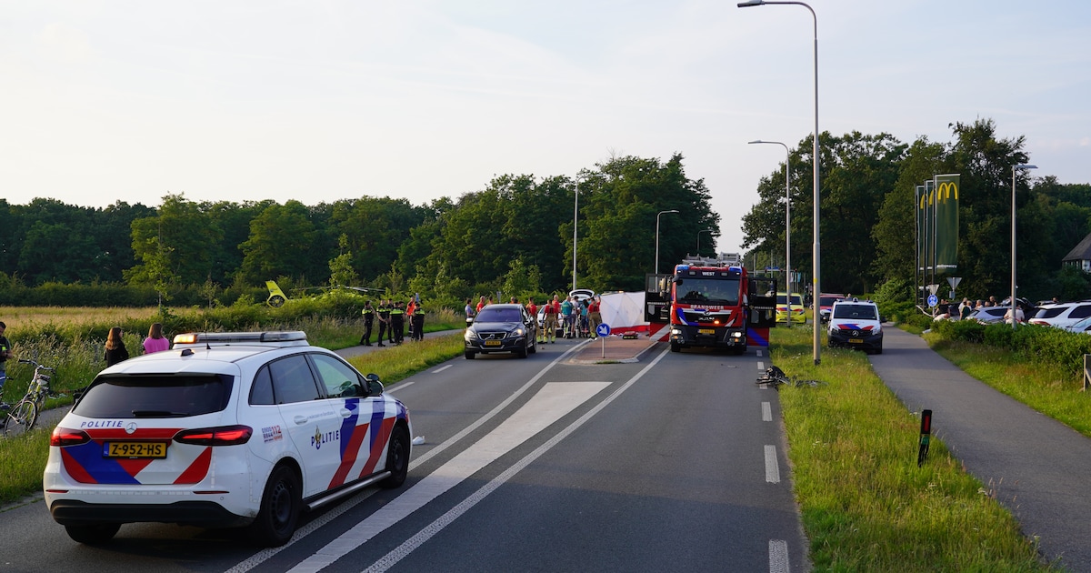 Fietser gewond na botsing bij McDonald's in Malden, traumahelikopter gealarmeerd