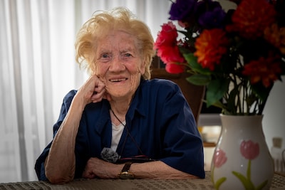 Riek (103) danst nog steeds en haar ‘geheim’ is heerlijk simpel
