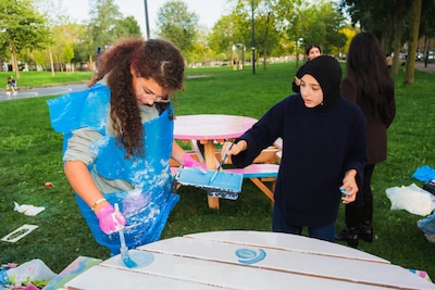 Meiden voelden zich niet veilig in Amsterdams park, nu krijgen ze daar een eigen hangplek