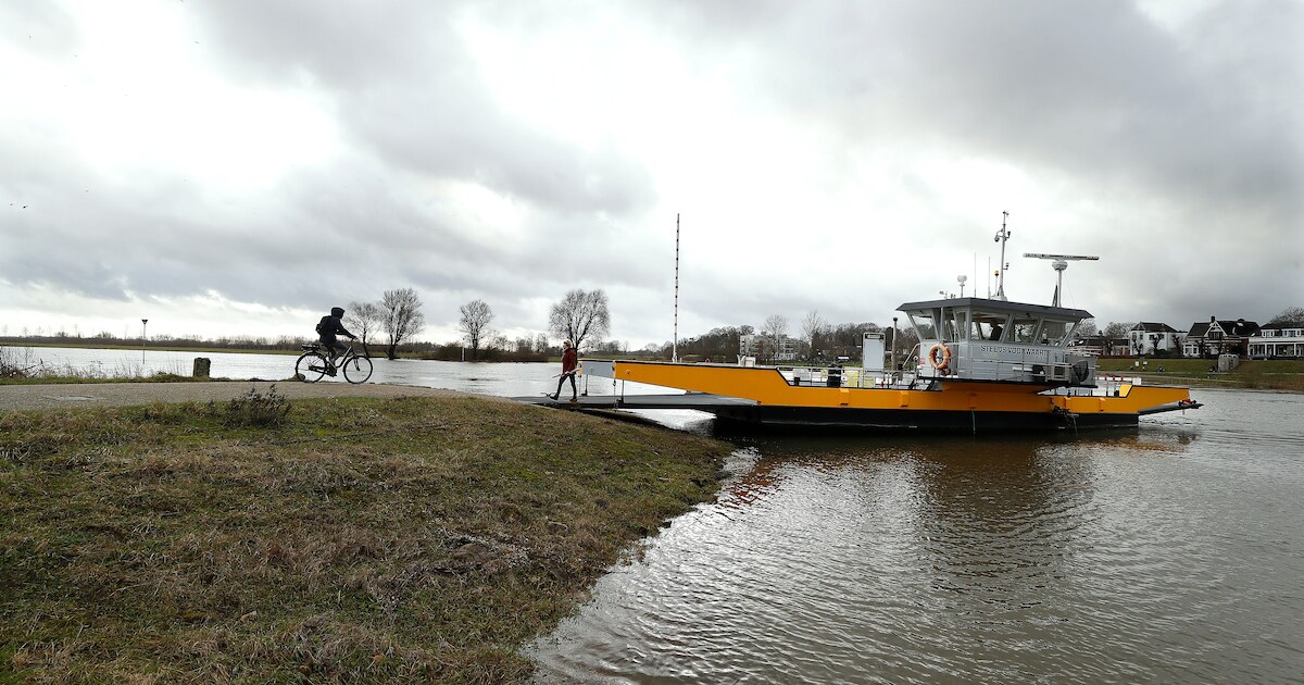 Hoogwater: veerpontjes gaan er maandag of dinsdag uit