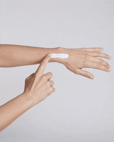 Dermatoloog Luc ziet hardnekkige beweringen over zonnebrandcrèmes met lede ogen aan: ‘Smeren levert 