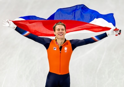 Weer goud! Jens van 't Wout slaat ook toe op 1500 meter en pakt tweede olympische titel