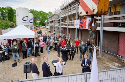 Feestje bij nieuwbouw voelt wrang voor bewoners: ‘We willen hier helemaal niet wonen’