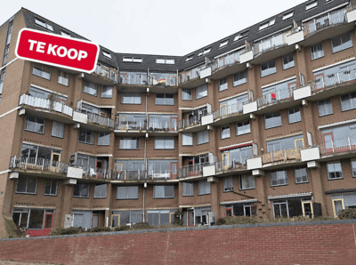In deze straat bij het centrum van Nijmegen staat de ene na andere woning te koop