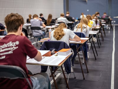 Het regent klachten over eindexamens: overlast door fatbikes en moeilijk economie-examen vmbo