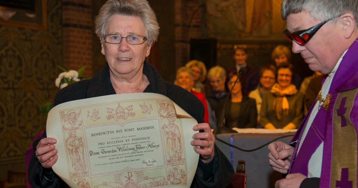 Pauselijk lintje voor Grada Faber uit Weurt