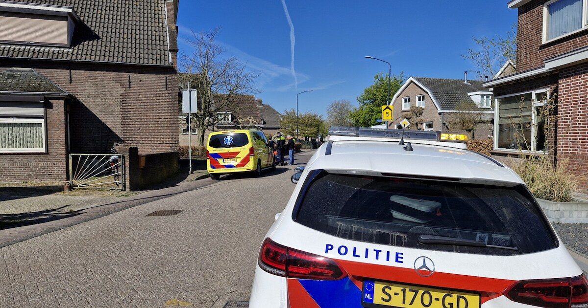 Fietsster gewond bij botsing met busje in Waspik