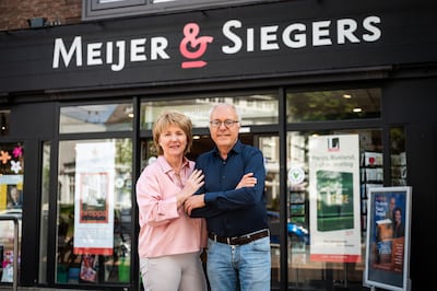 Boekhandel Meijer & Siegers verkocht, eigenaars Wim en Helma dragen het stokje over