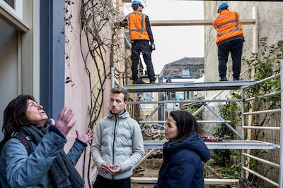 Eerst drukt Pepijn belletjes weg, maar dan wordt duidelijk dat huis compleet verwoest is: ‘Godzijdank was mijn partner niet thuis’