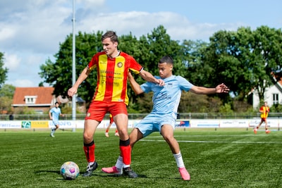 ‘Historisch duel’ DUNO eindigt in sof, DVOV stevig over de knie, Dieren, De Paasberg en OVC’85 openen met winst