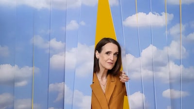 Zomergastenpresentator Janine Abbring (50): ‘Als iemand mij nog steeds ongeschikt vindt, verandert dat ook niet meer’
