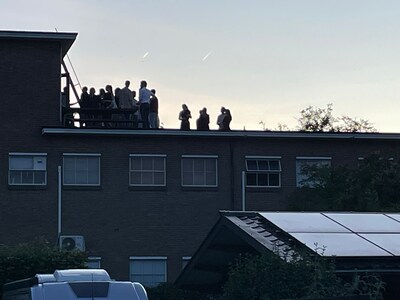 Buurt maakt bezwaar tegen vergunning voor ‘feestdak’: ‘Ze kijken zo onze tuinen in’