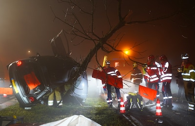 Vier jongeren zwaargewond bij ernstig ongeval, vijf ambulances ingezet