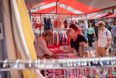 Agneskerk Nijmegen houdt jaarmarkt met loterij en kinderspelen