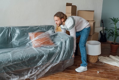 Is het slim om eerst je huis te verkopen en dán pas een nieuw huis te kopen?