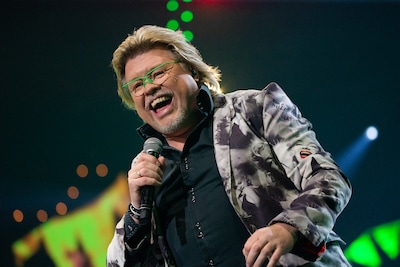 Gezellige avond in Turkije leidde tot megahit Liever te dik in de kist van René Karst: ‘Dit is te gek!’