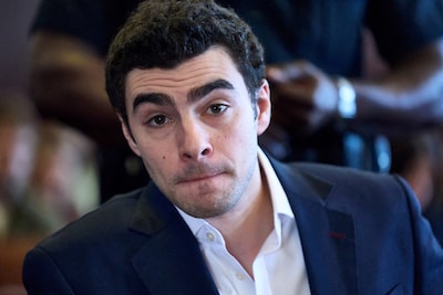 Man deed zich voor als FBI-agent om Luigi Mangione te bevrijden, die topman Amerikaanse zorgverzekeraar doodschoot