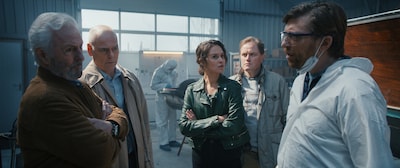 Recensie Amsterdamned 2: Huub Stapel heeft de beste rol als pensionado, kordate Holly Mae Brood heeft minder omhanden