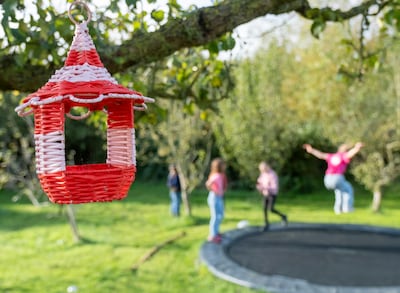 Deze ouders geven thuisonderwijs: ‘Dit moet anders, dachten we toen we kinderen kregen’