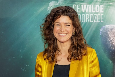 Merel trakteert op afscheidsfriet en Dries reageert op liefdesgeruchten