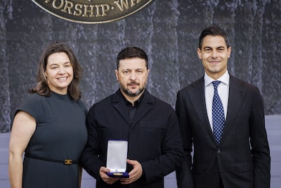 Zelensky krijgt Four Freedoms Award: ‘Hij is hét symbool van de vrijheid’, zegt Jetten