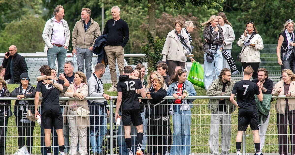 Uitslagen, doelpuntenmakers én wedstrijdverslagen amateurvoetbal (zondag)