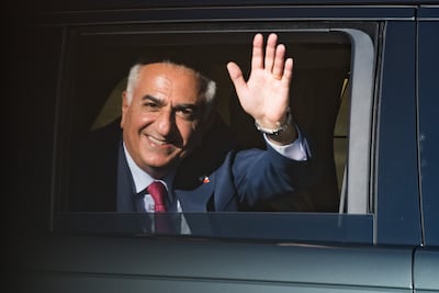 Hij is al bijna vijftig jaar niet meer in Iran geweest, nu wordt zijn naam gescandeerd in de straten van Teheran