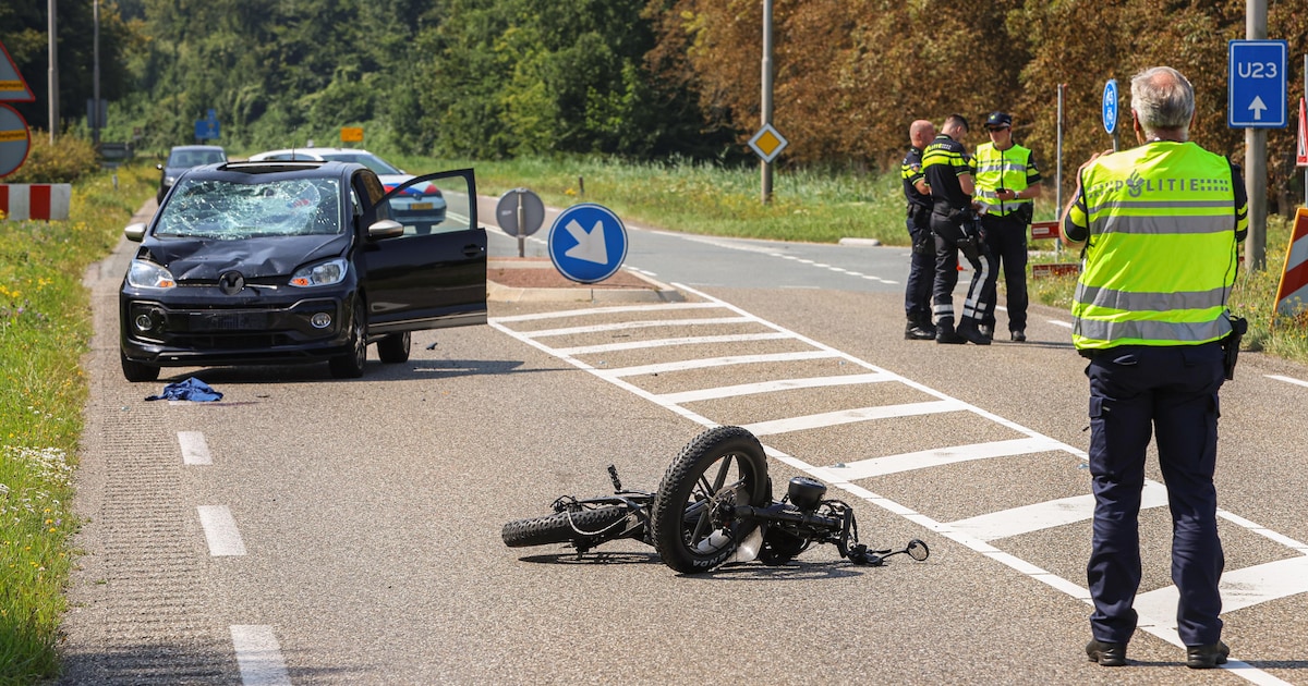 Man op fatbike overleden na botsing met auto.